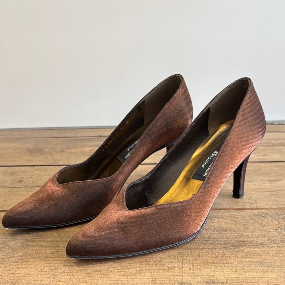 Stuart Weitzman Brown Heels - Picture 2 of 8